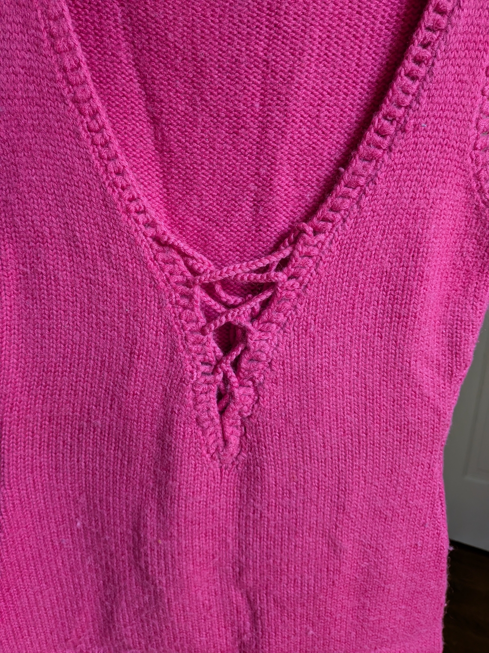 70s Hand-Knit Custom Sleeveless Pink Knit Dress - Picture 3 of 8
